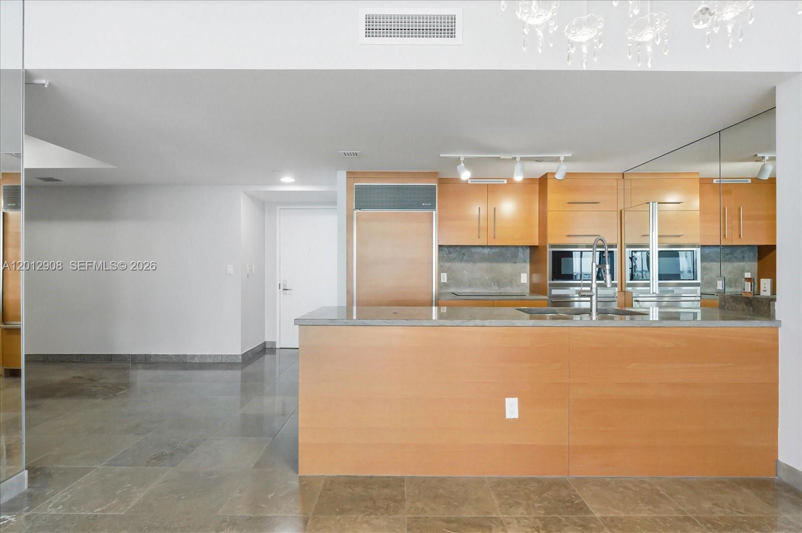 ICONBRICKELL CONDO NO 1 - Residential