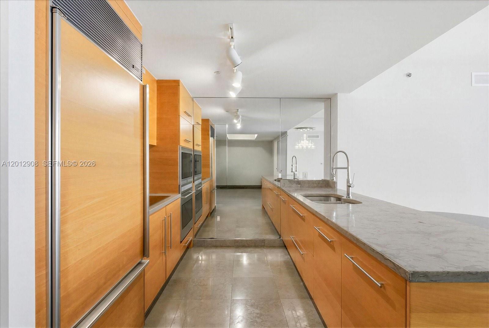 ICONBRICKELL CONDO NO 1 - Residential