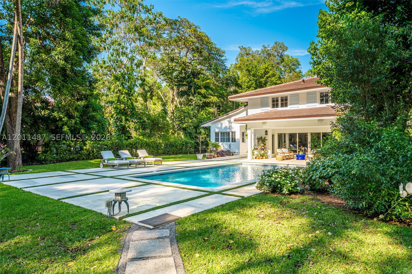 FRENCH ESTATES - Residential