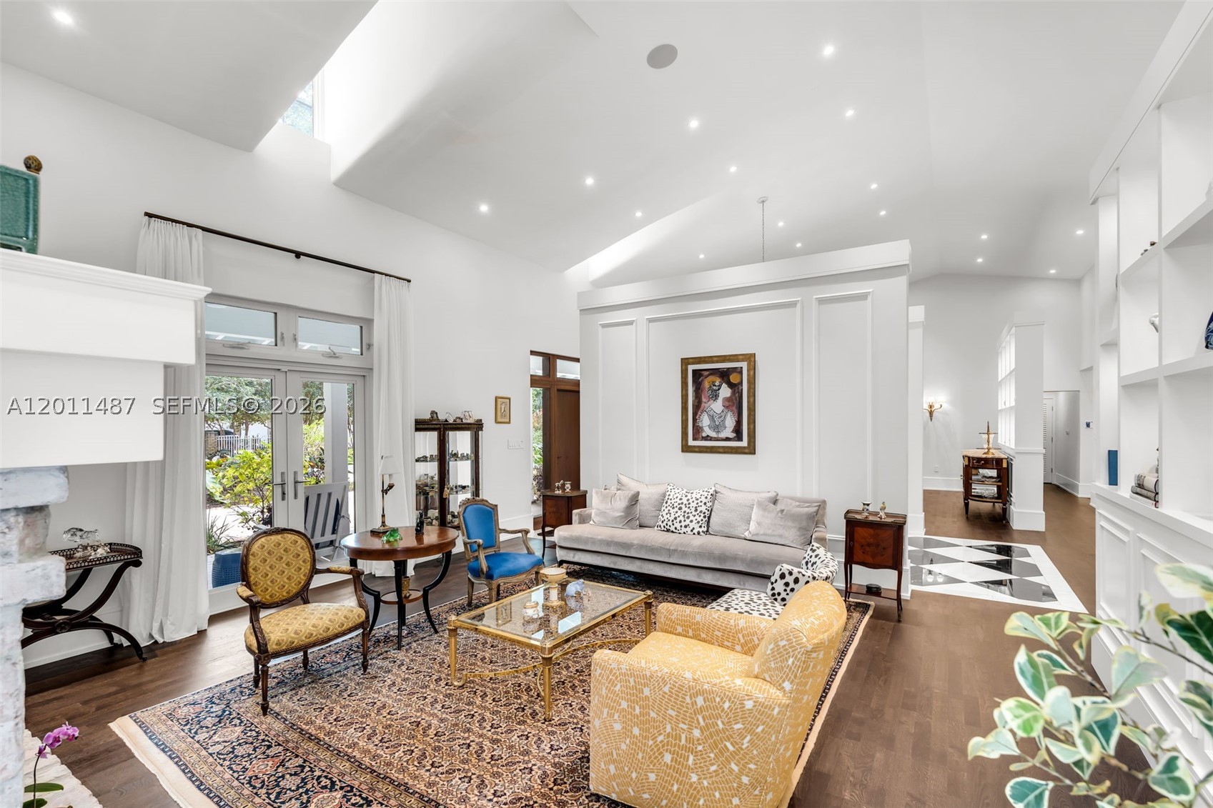 FRENCH ESTATES - Residential