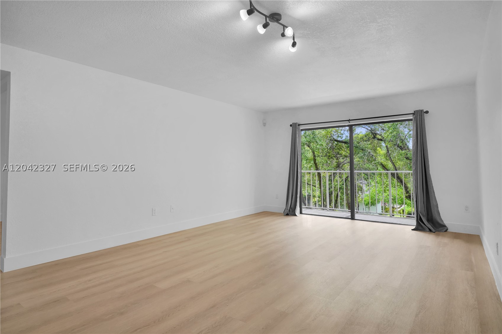 WISPERWOOD VILLAGE CONDO - Residential