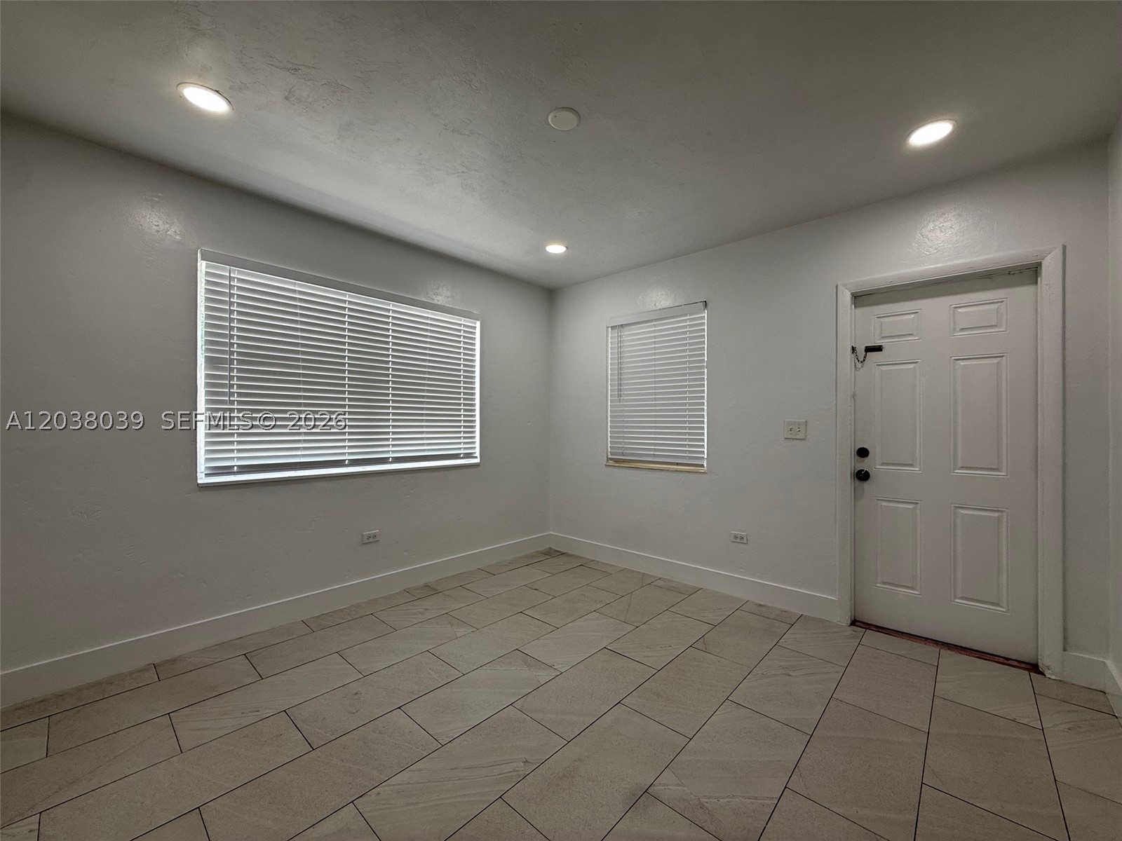 PARKWOOD TERRACE - Residential Lease