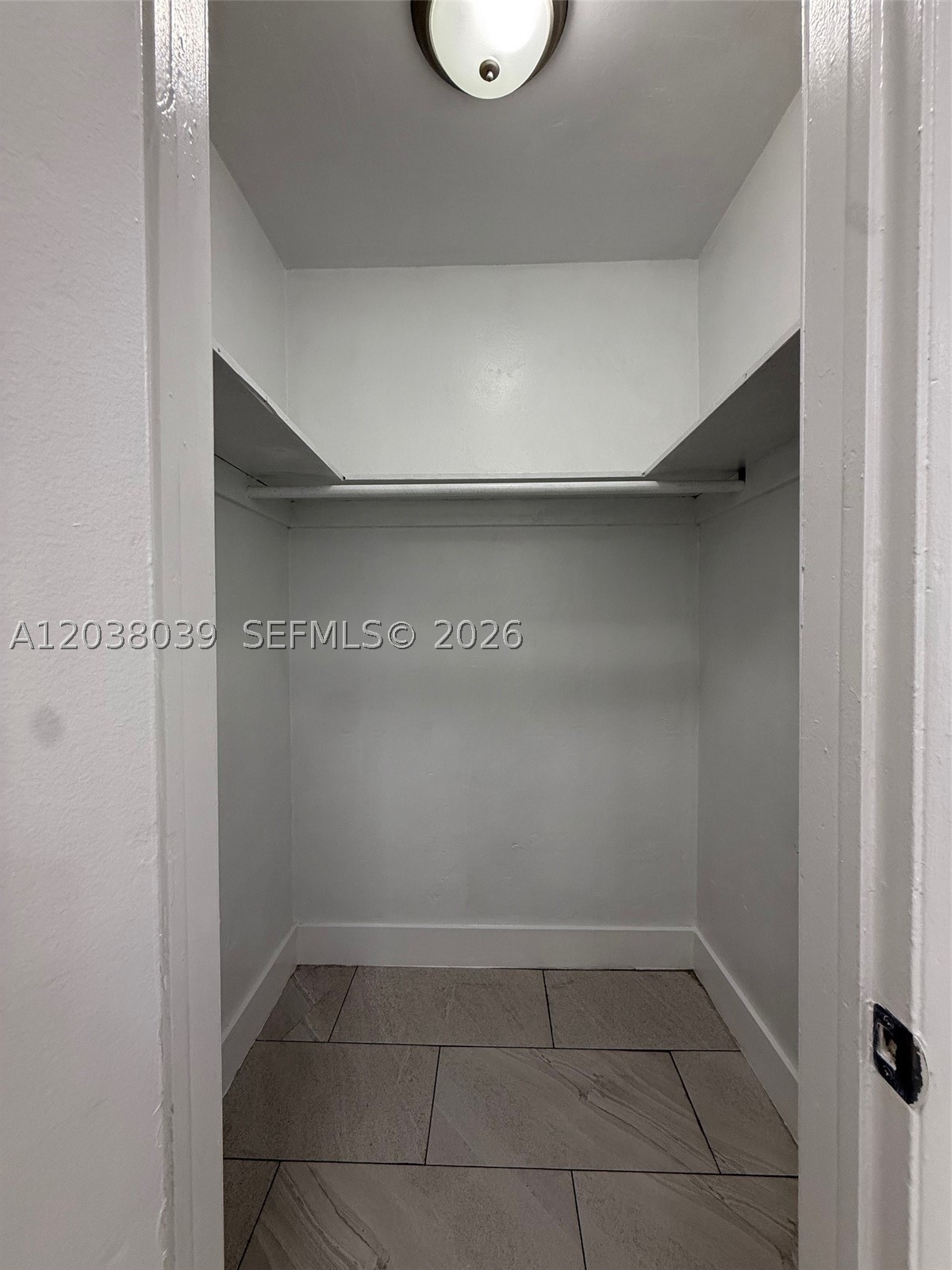 PARKWOOD TERRACE - Residential Lease