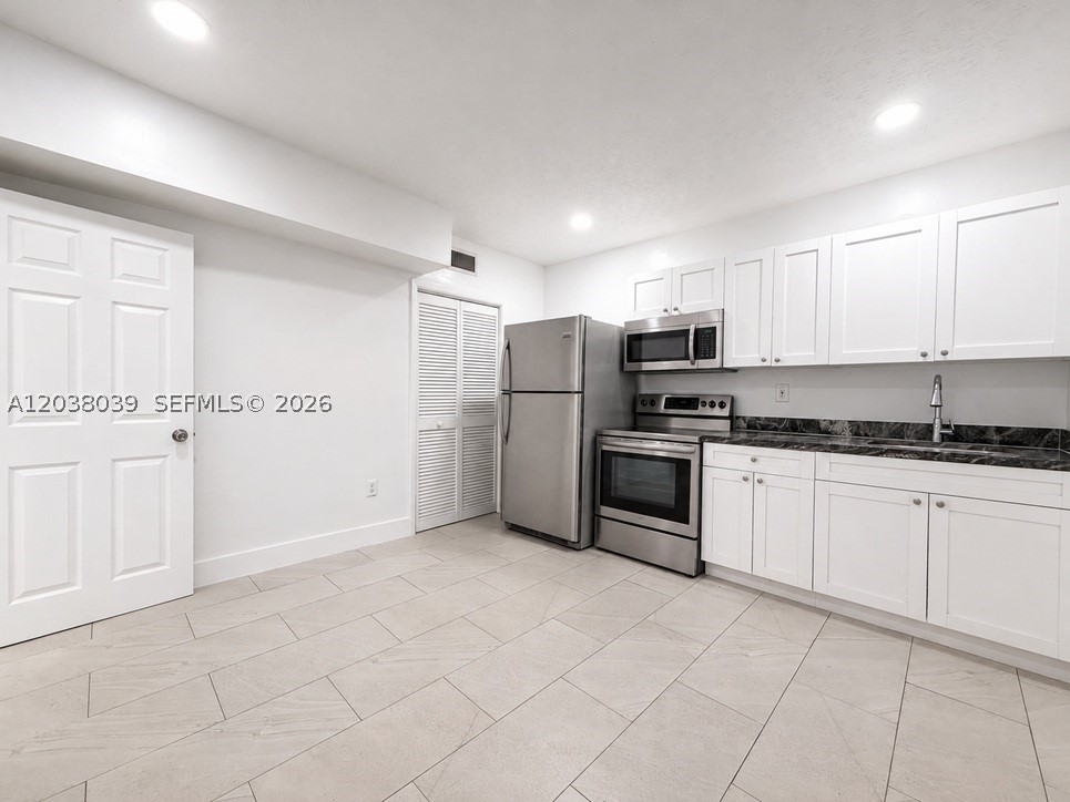 PARKWOOD TERRACE - Residential Lease