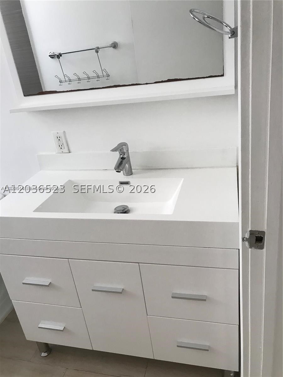 EMILY CONDO - Residential