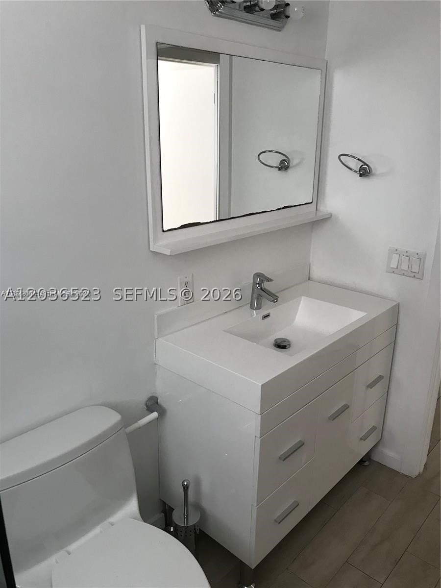 EMILY CONDO - Residential