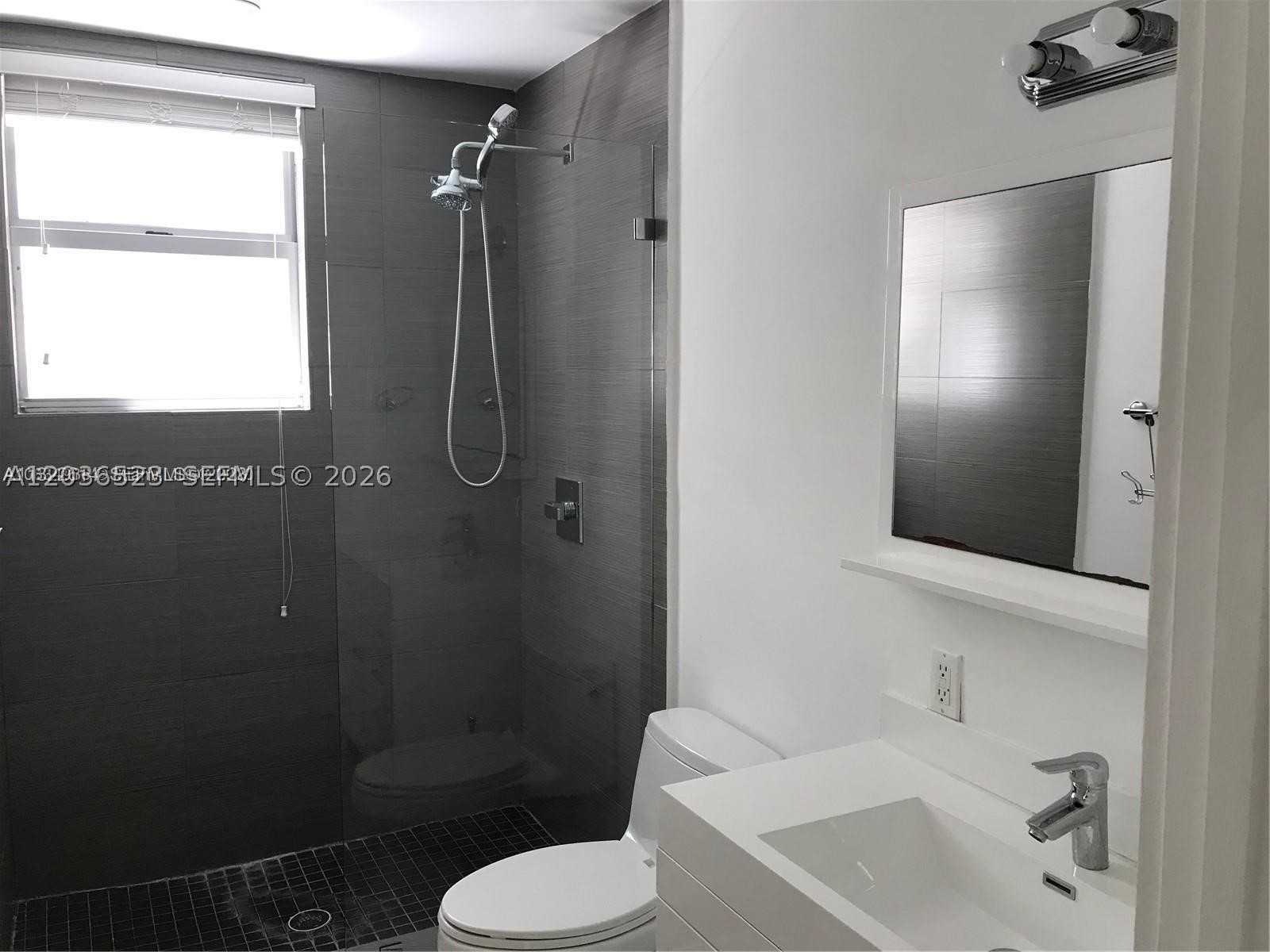 EMILY CONDO - Residential