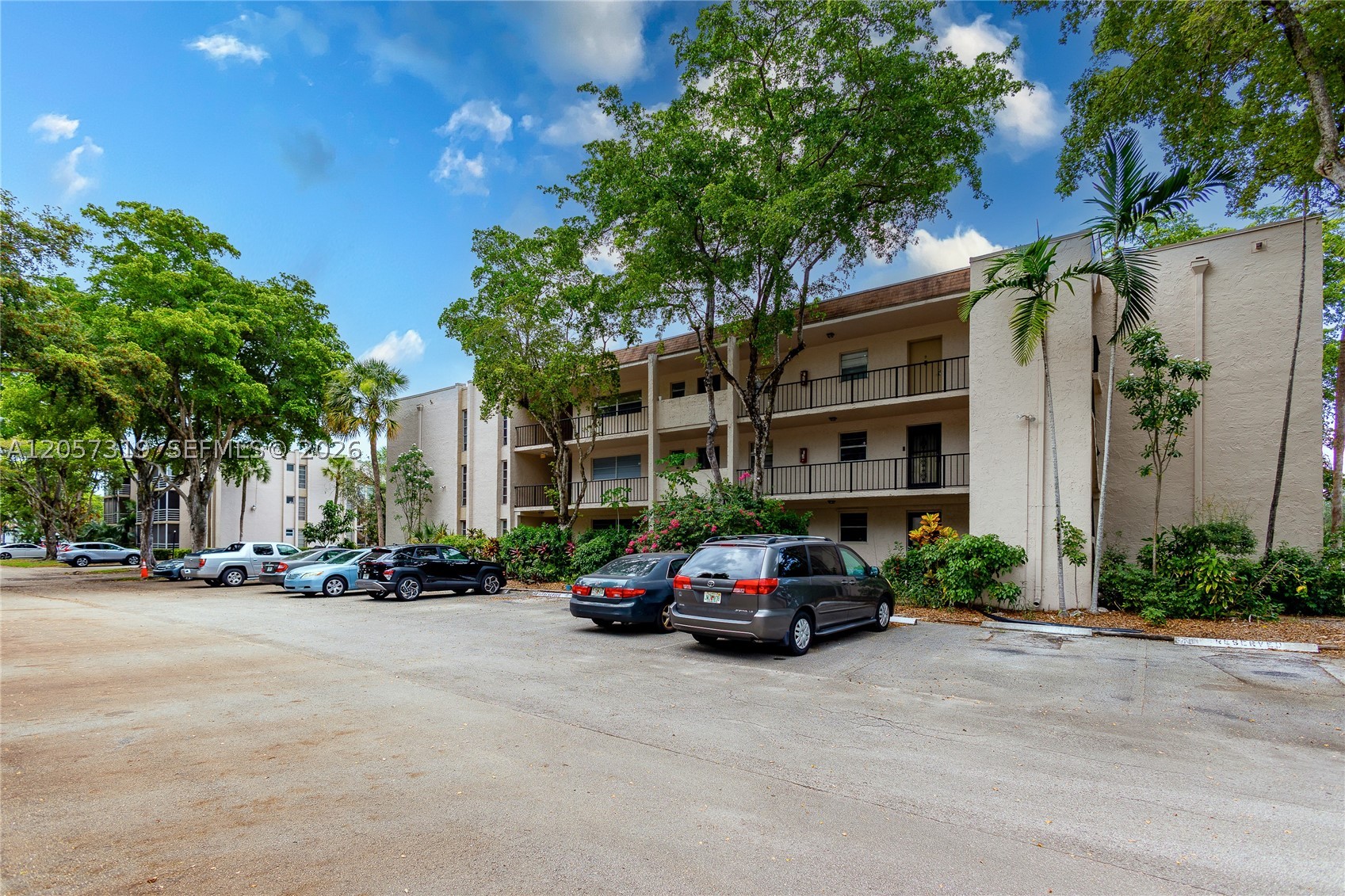 PLANTATION PINES PHASE 1 - Residential