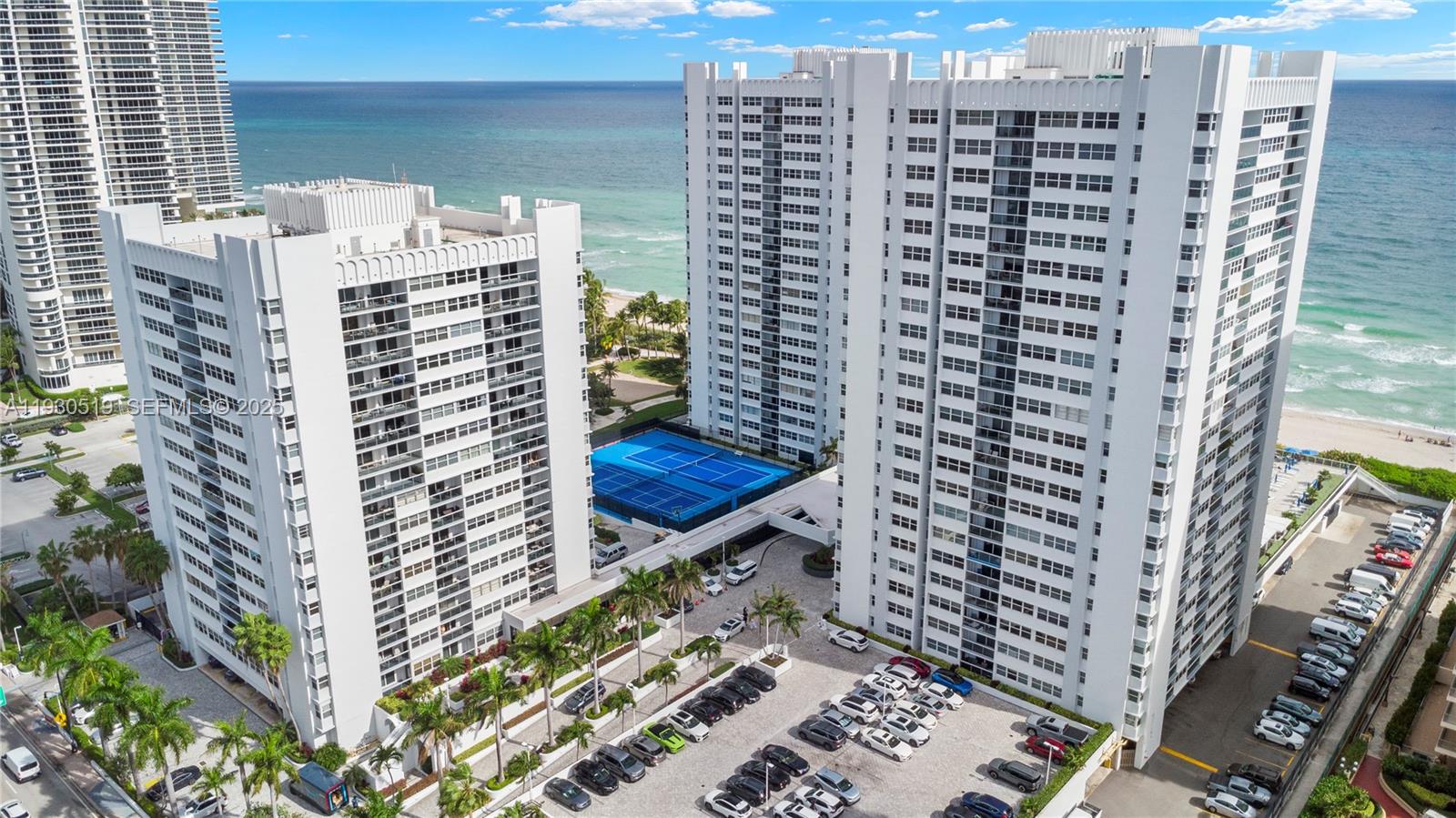 LA MER ESTATES WEST CONDO - Residential