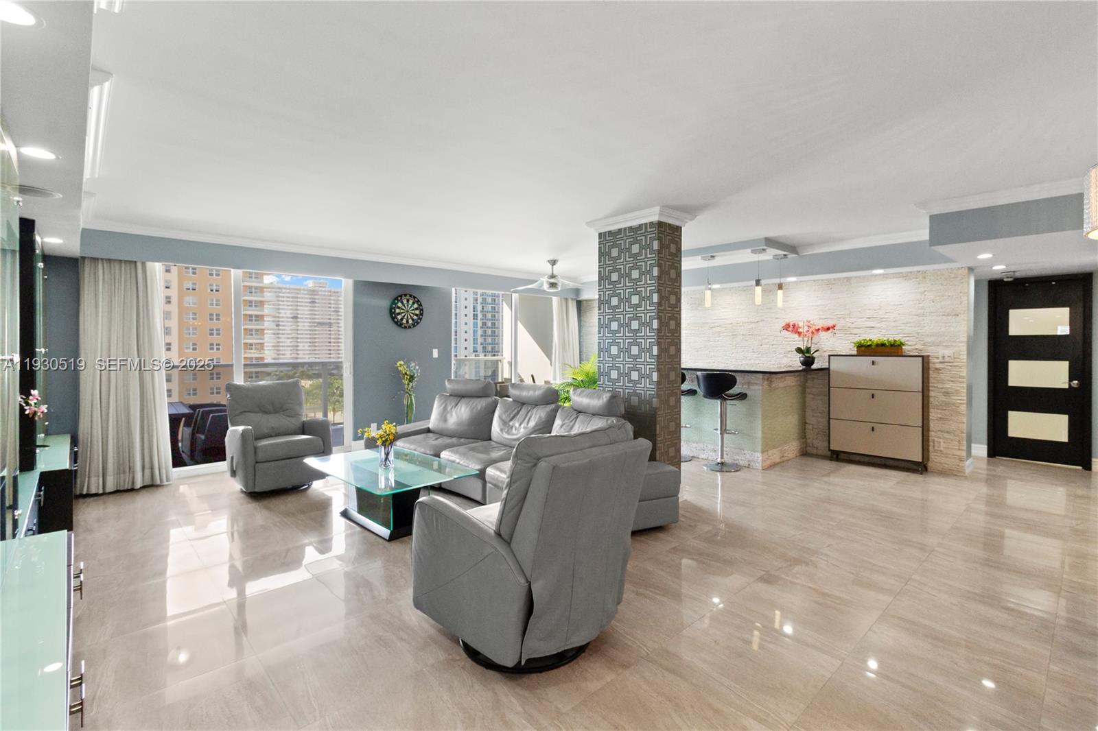 LA MER ESTATES WEST CONDO - Residential