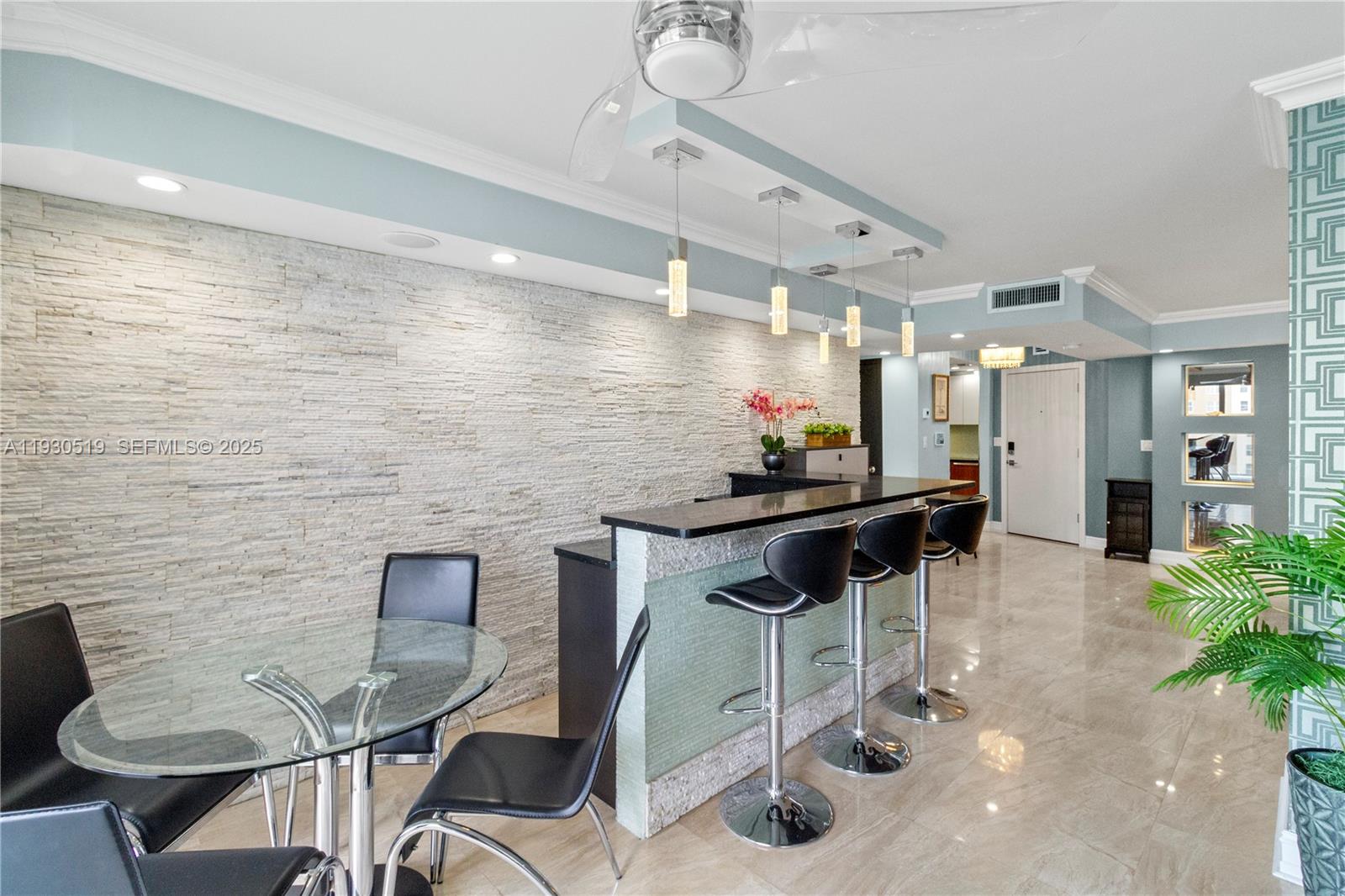 LA MER ESTATES WEST CONDO - Residential