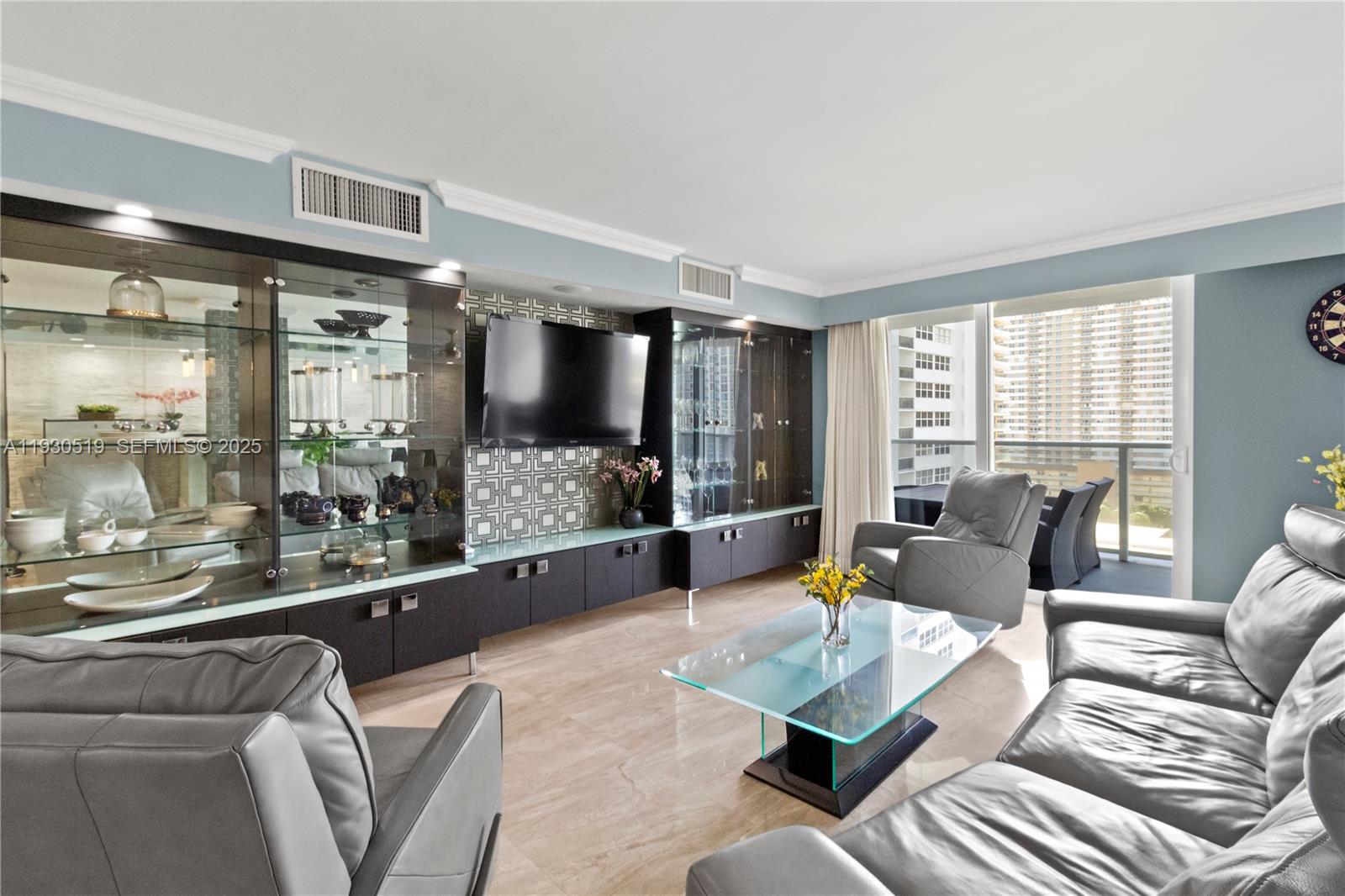 LA MER ESTATES WEST CONDO - Residential