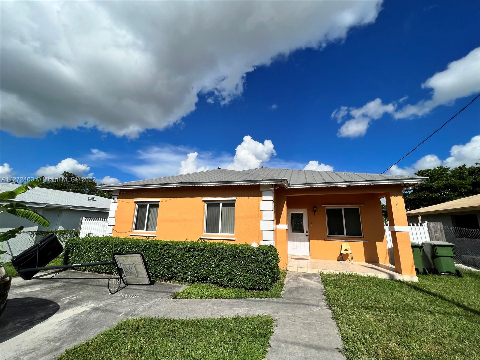Beautiful one story 4/2 home with NO ASSOCIATION!! Spacious, bright, tile throughout the whole house, nice backyard, family room, laundry room, plenty of closets, and open driveway. Freshly painted and pressure cleaned. Tenants in place  until Jan 1st 2023. 
Proof of funds required for any showings - Contact listing agent 24 hour notice.