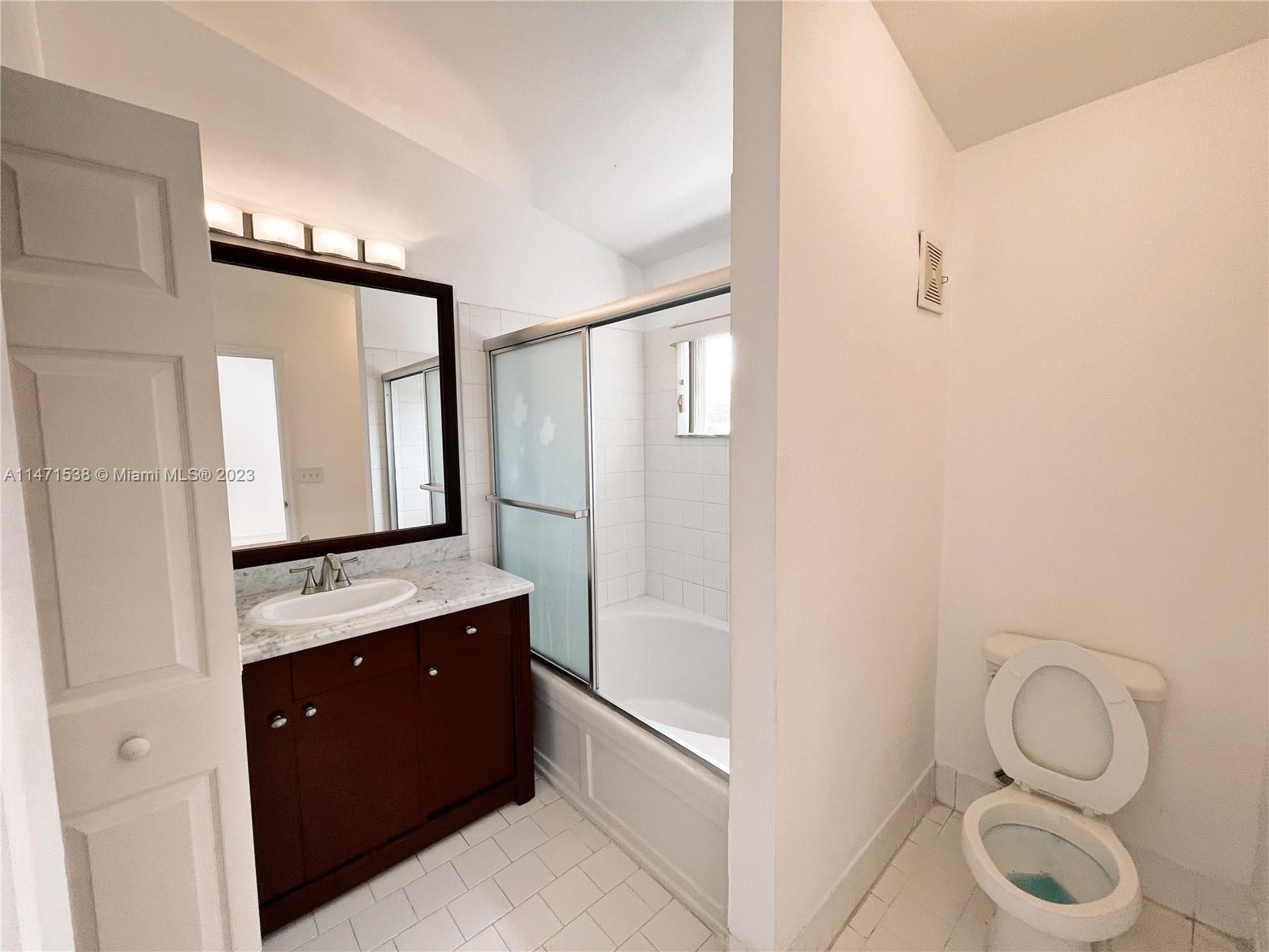 CHAPEL TRAIL II - Residential Lease