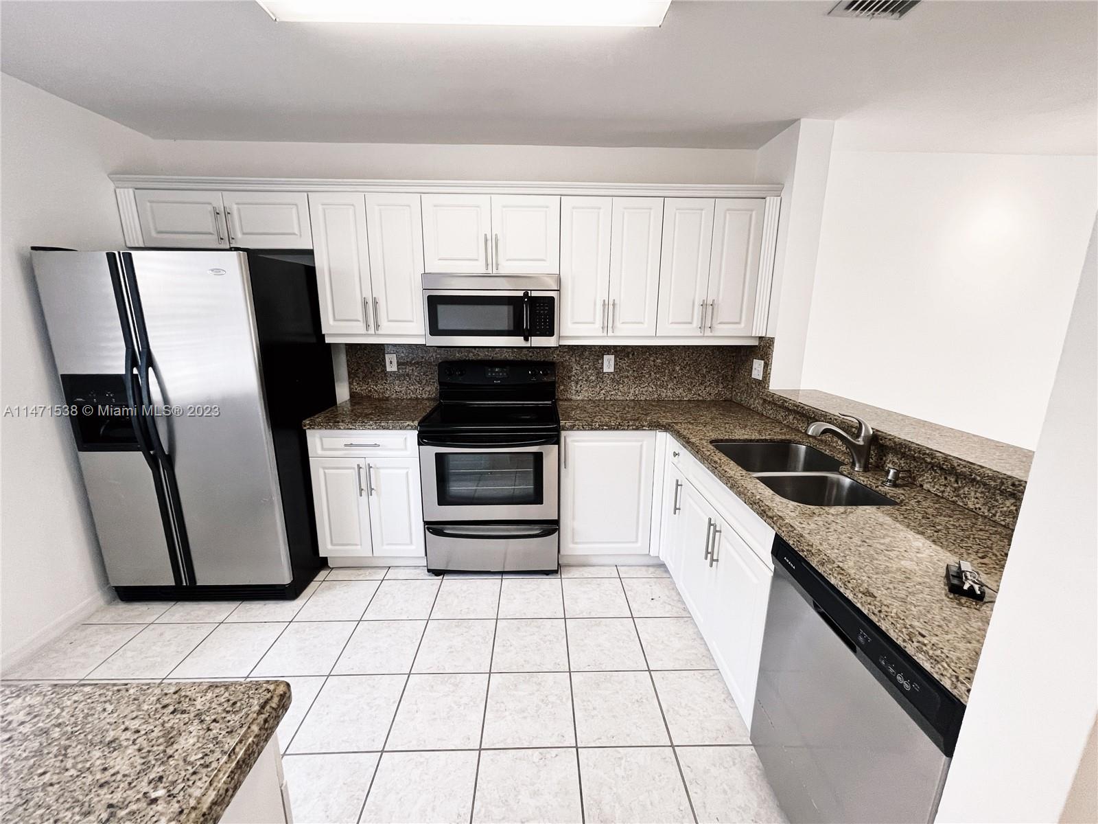 CHAPEL TRAIL II - Residential Lease