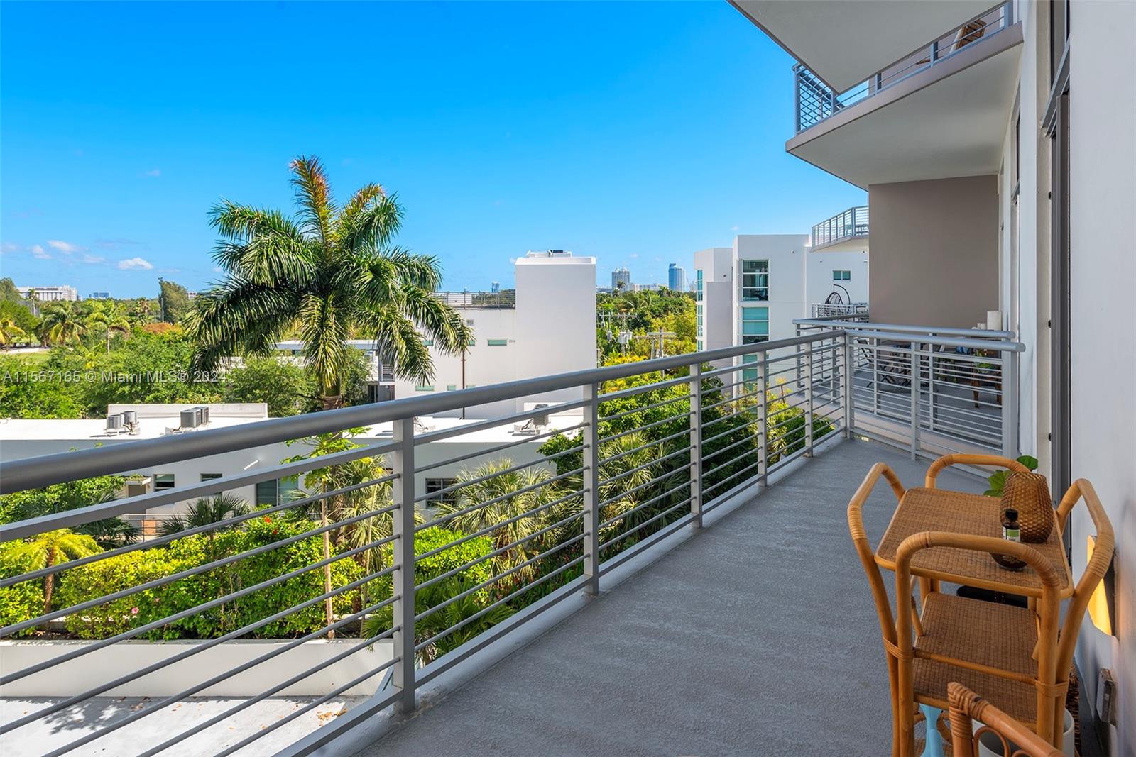 THE MERIDIAN CONDO - Residential