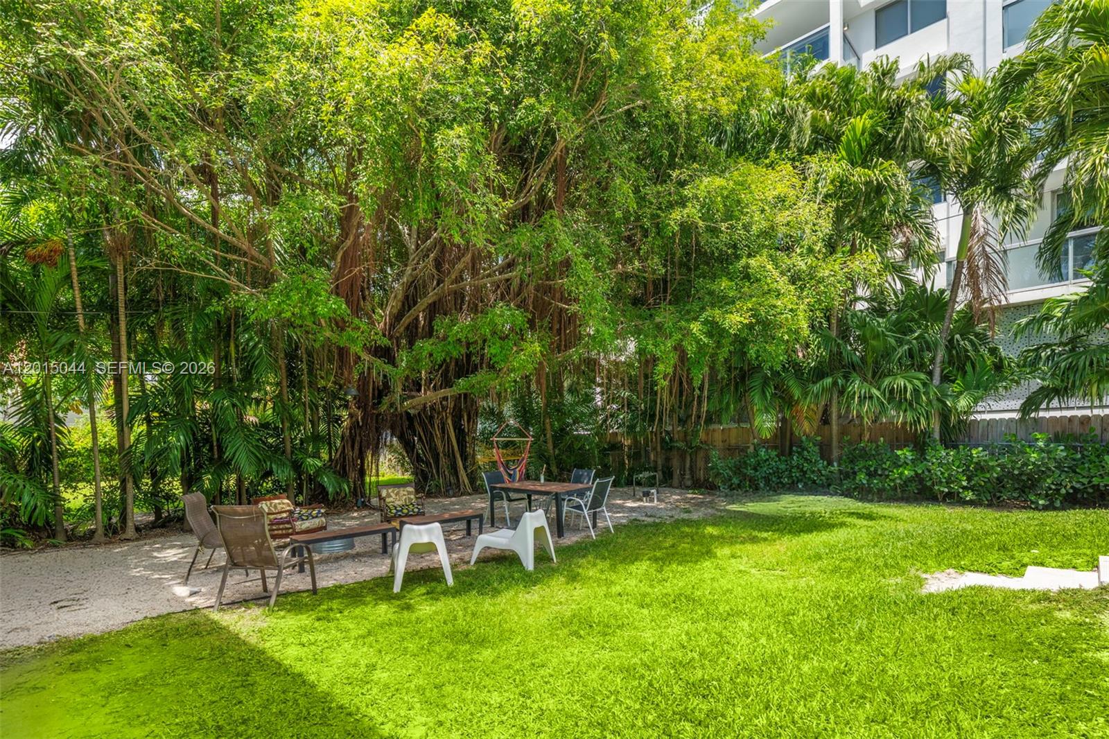 REX GARDENS CONDO - Residential