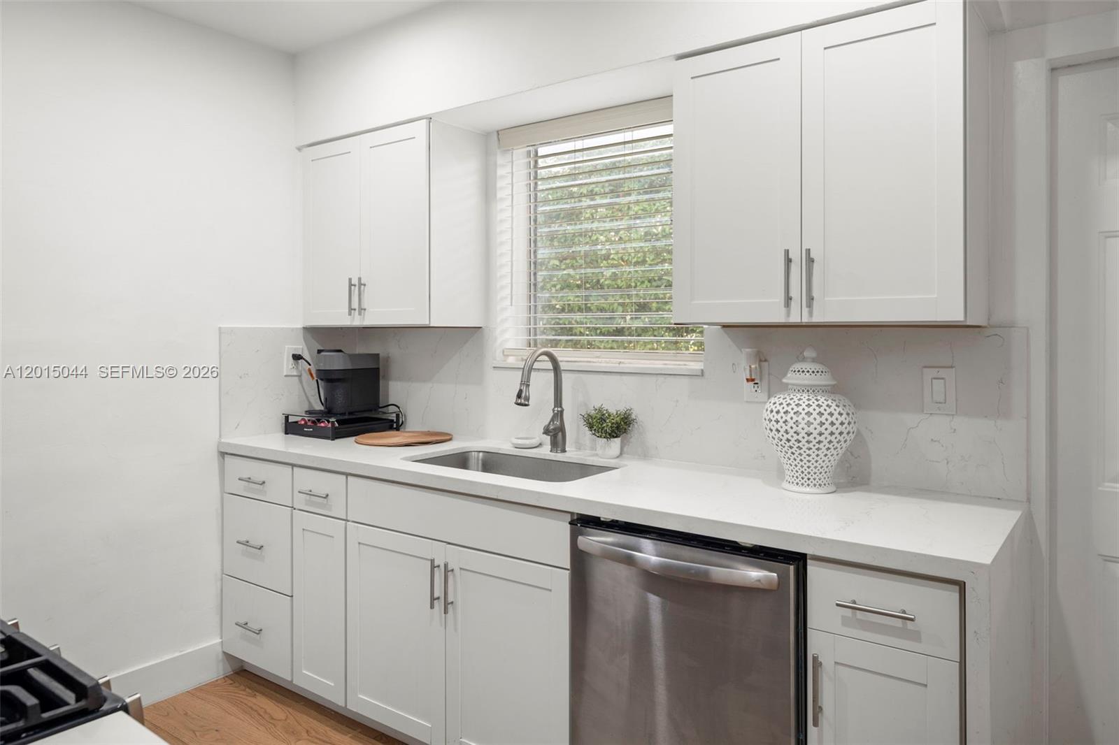 REX GARDENS CONDO - Residential