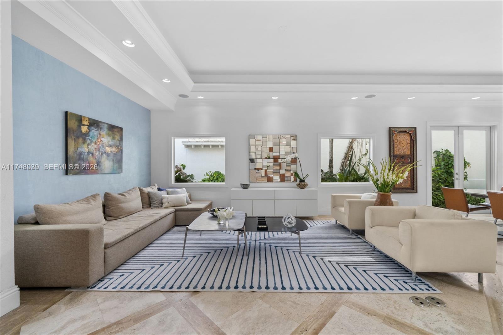 G B VILLAS - Residential