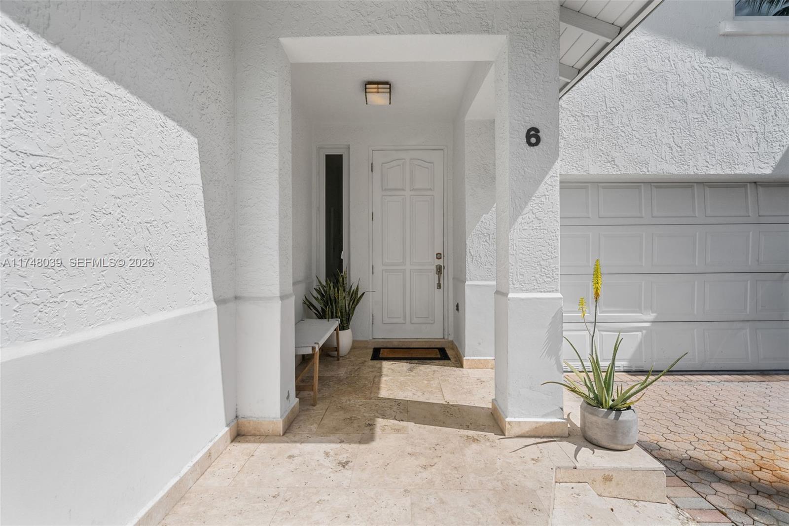 G B VILLAS - Residential