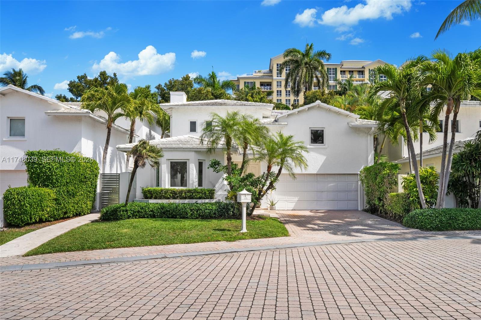 G B VILLAS - Residential