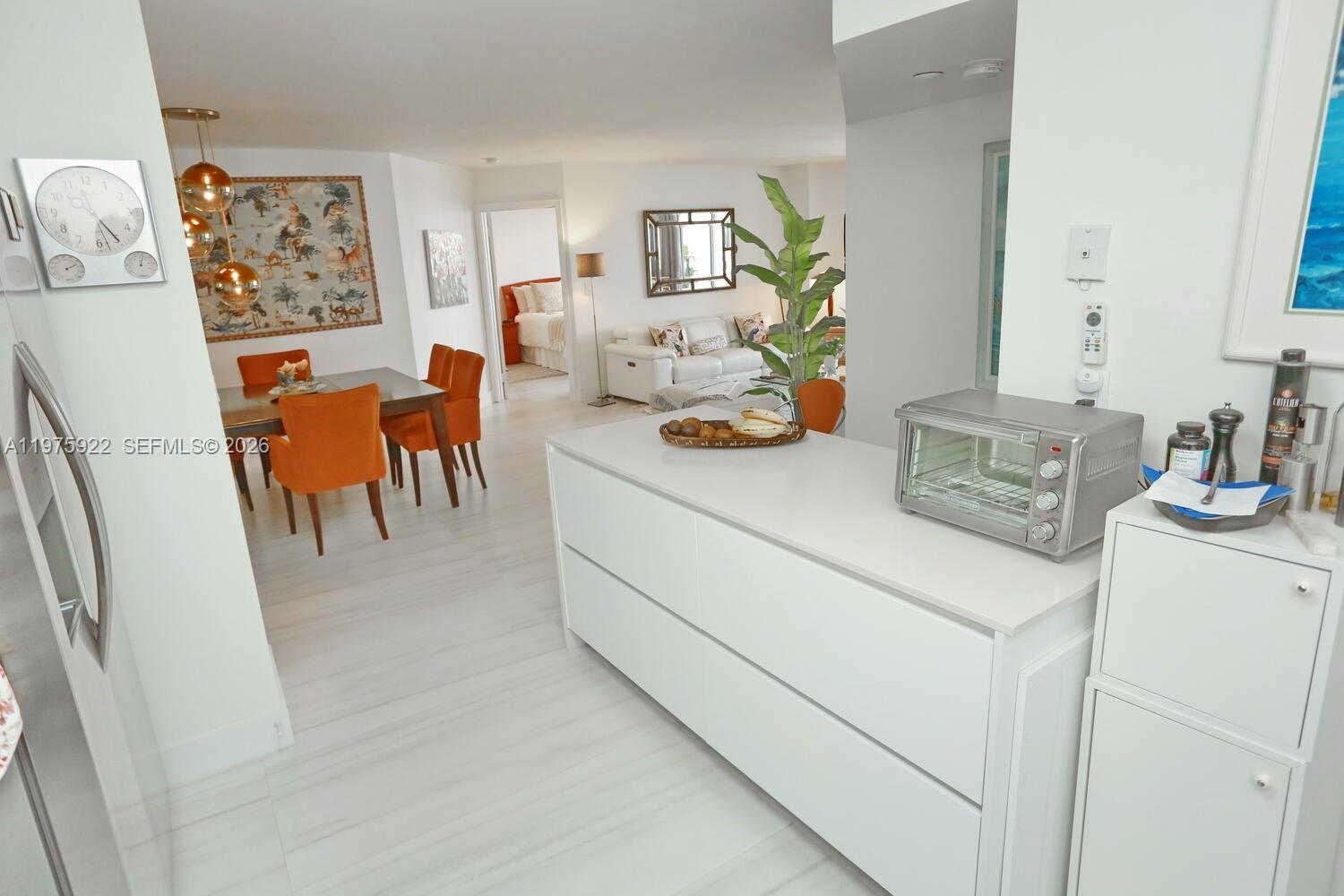 MYSTIC POINTE TOWER 500 C - Residential