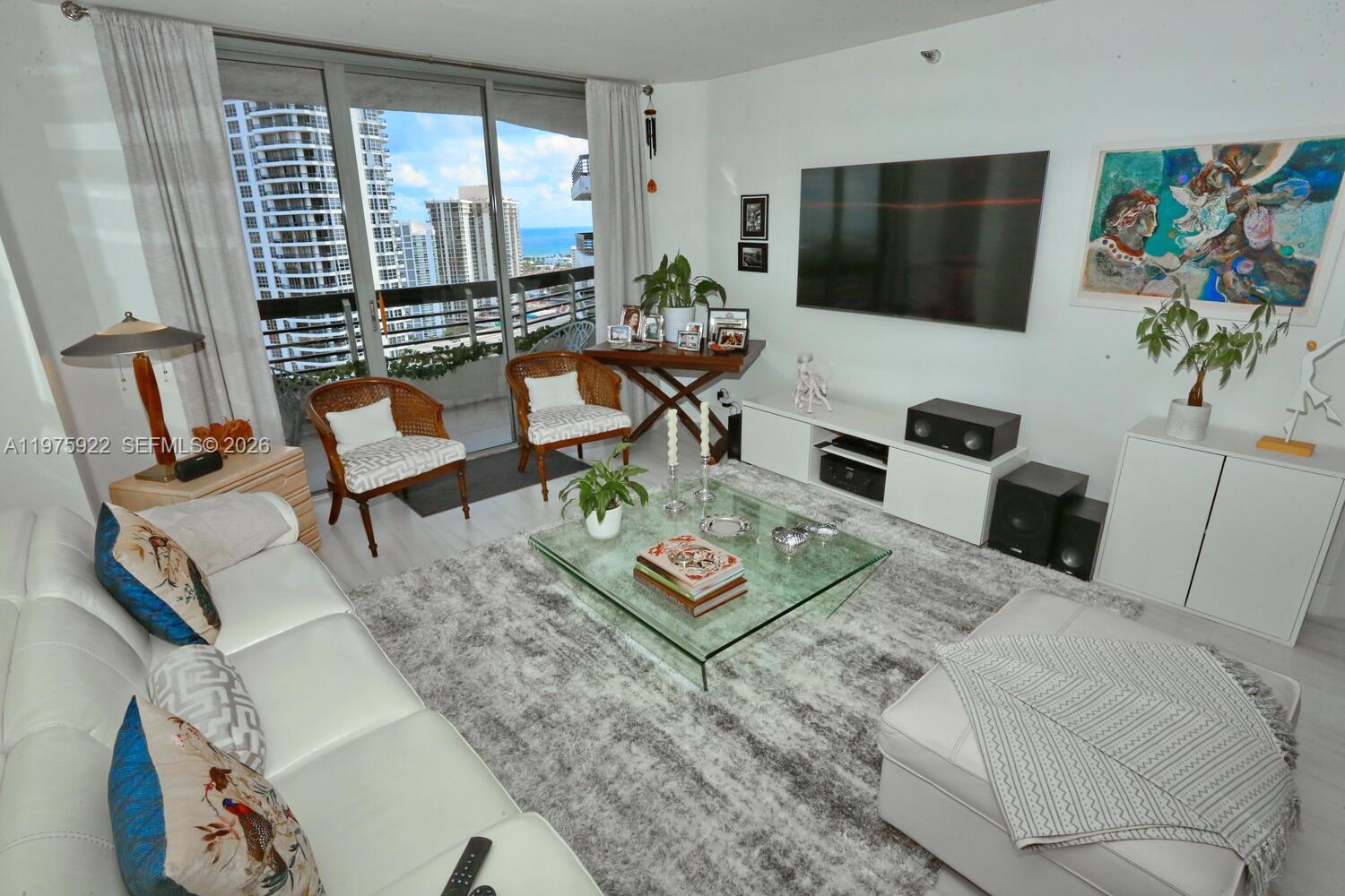 MYSTIC POINTE TOWER 500 C - Residential