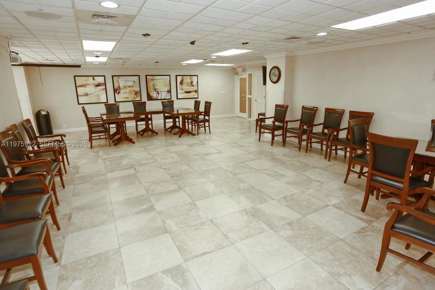 MYSTIC POINTE TOWER 500 C - Residential