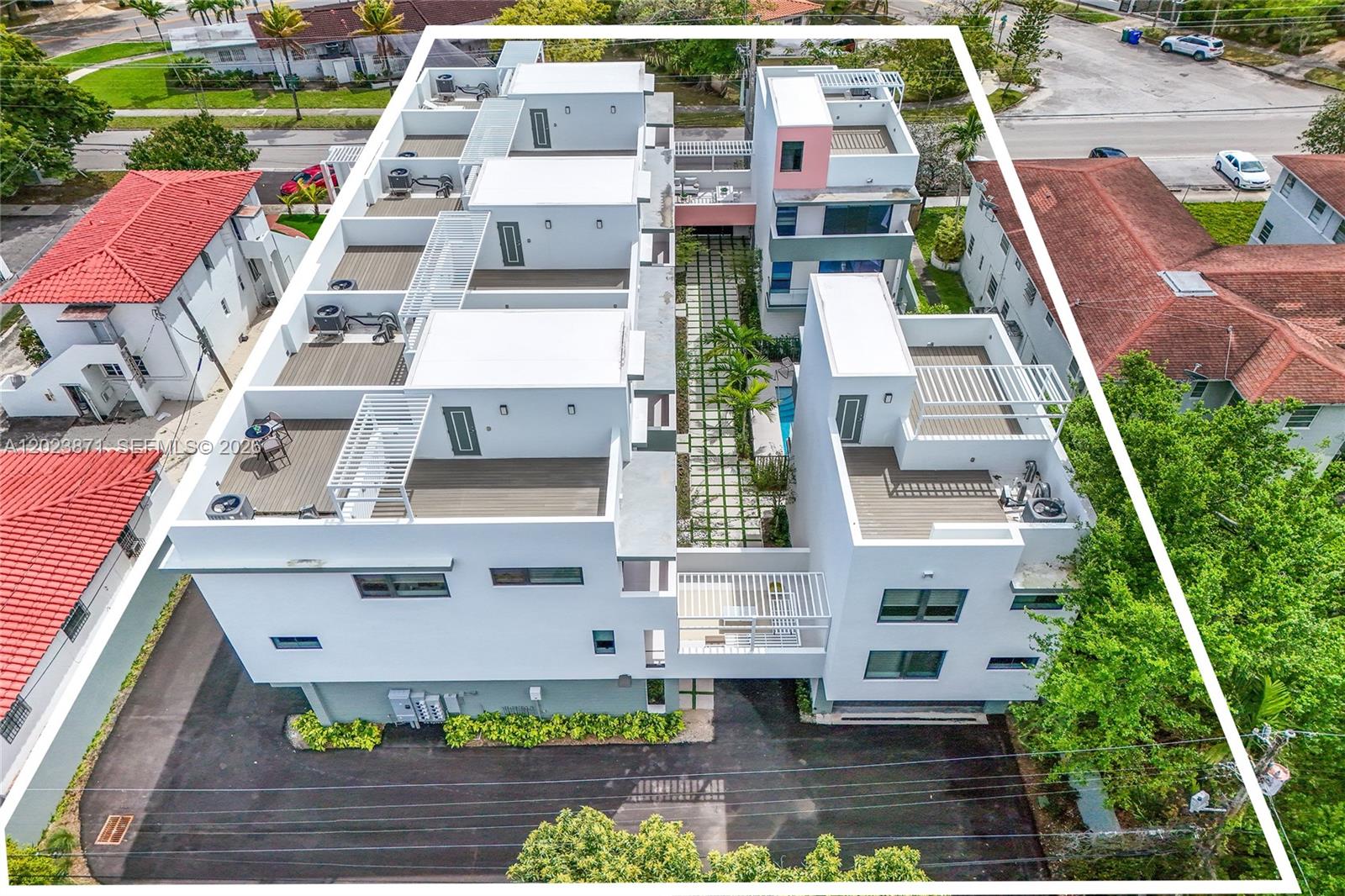 Brickell Eight - Residential Lease