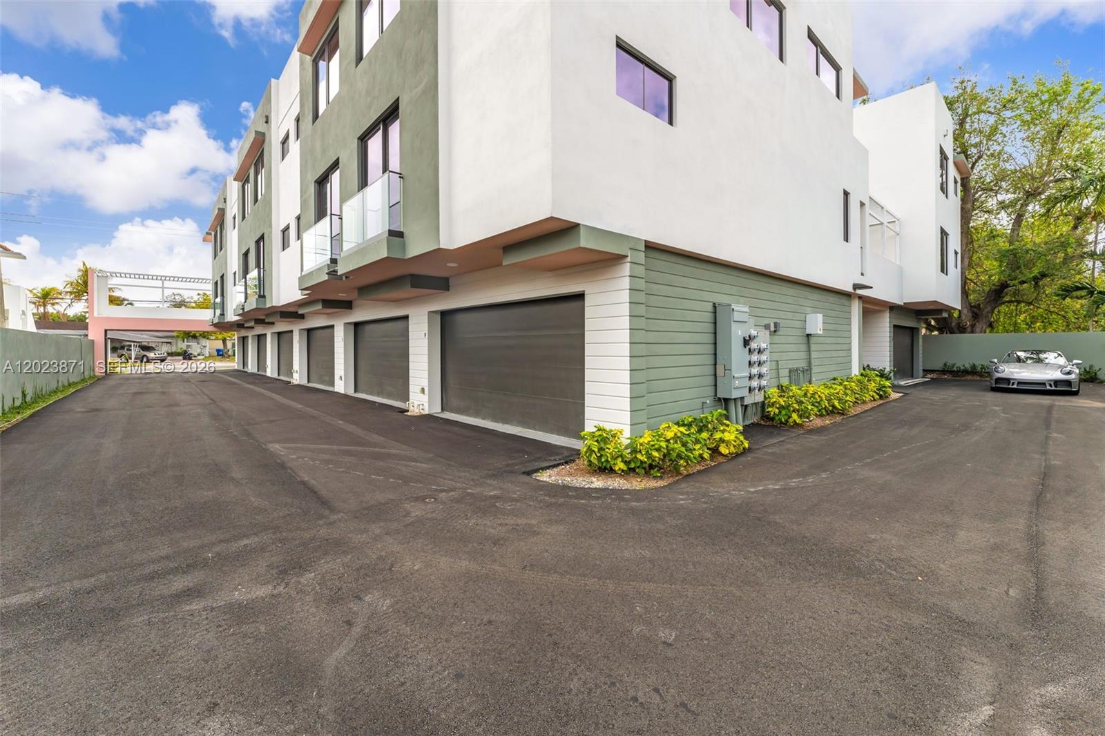 Brickell Eight - Residential Lease