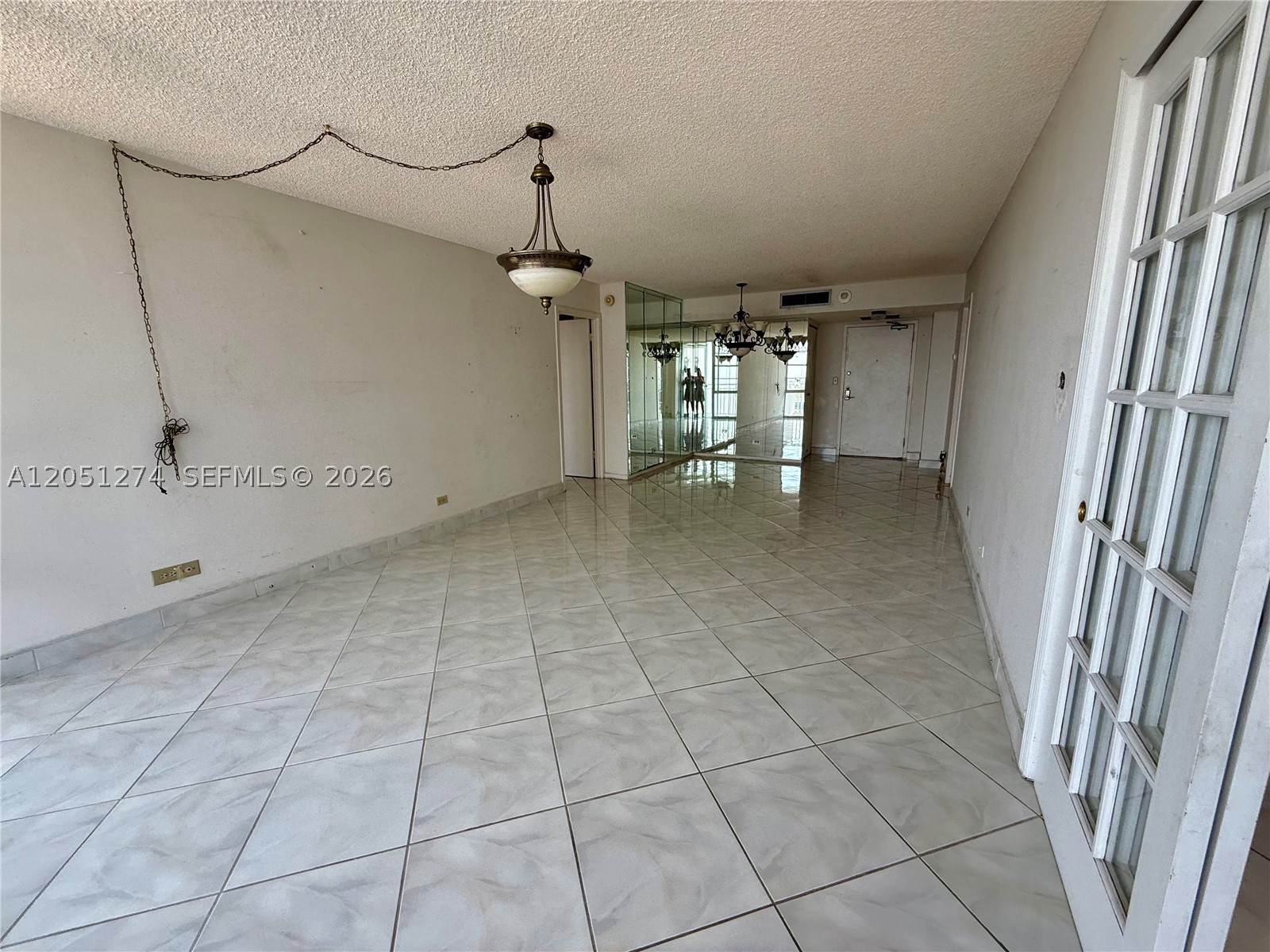 WINSTON TOWERS 500 CONDO - Residential
