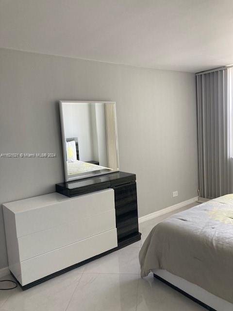 WINSTON TOWERS 200 - Residential Lease