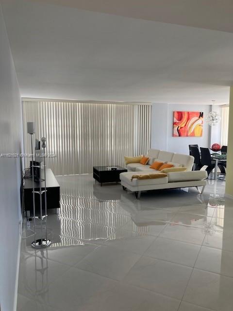 WINSTON TOWERS 200 - Residential Lease