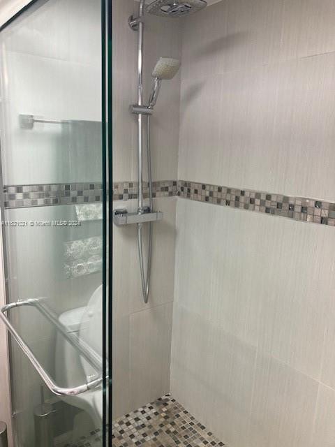 WINSTON TOWERS 200 - Residential Lease