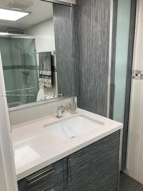 WINSTON TOWERS 200 - Residential Lease