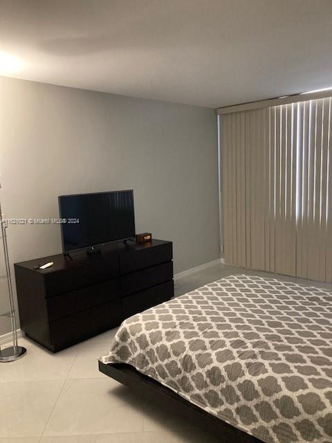 WINSTON TOWERS 200 - Residential Lease