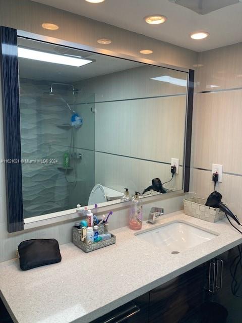 WINSTON TOWERS 200 - Residential Lease