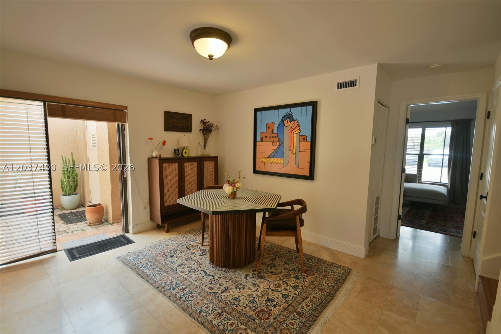 BRIAR LAKE - Residential