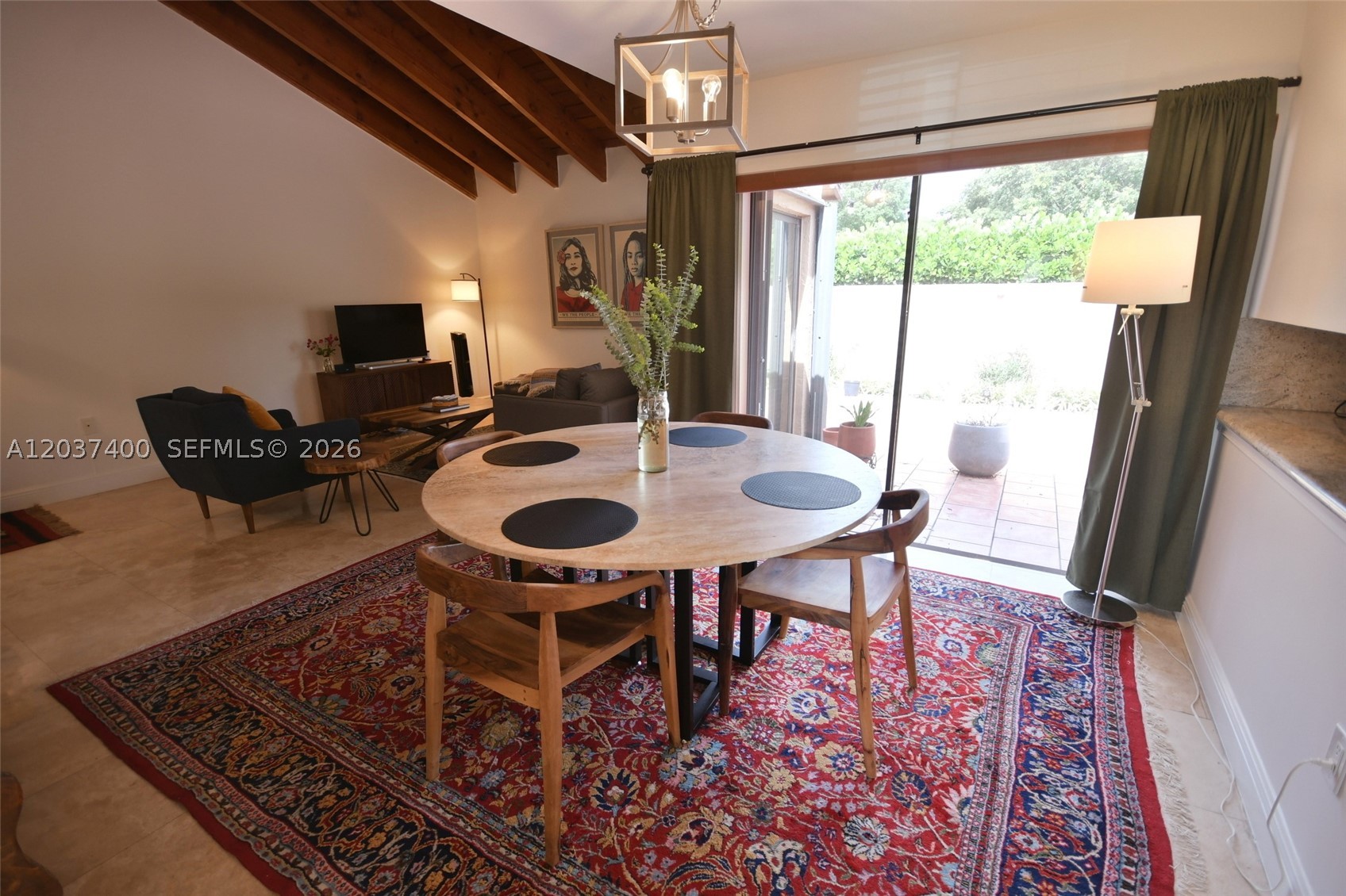 BRIAR LAKE - Residential