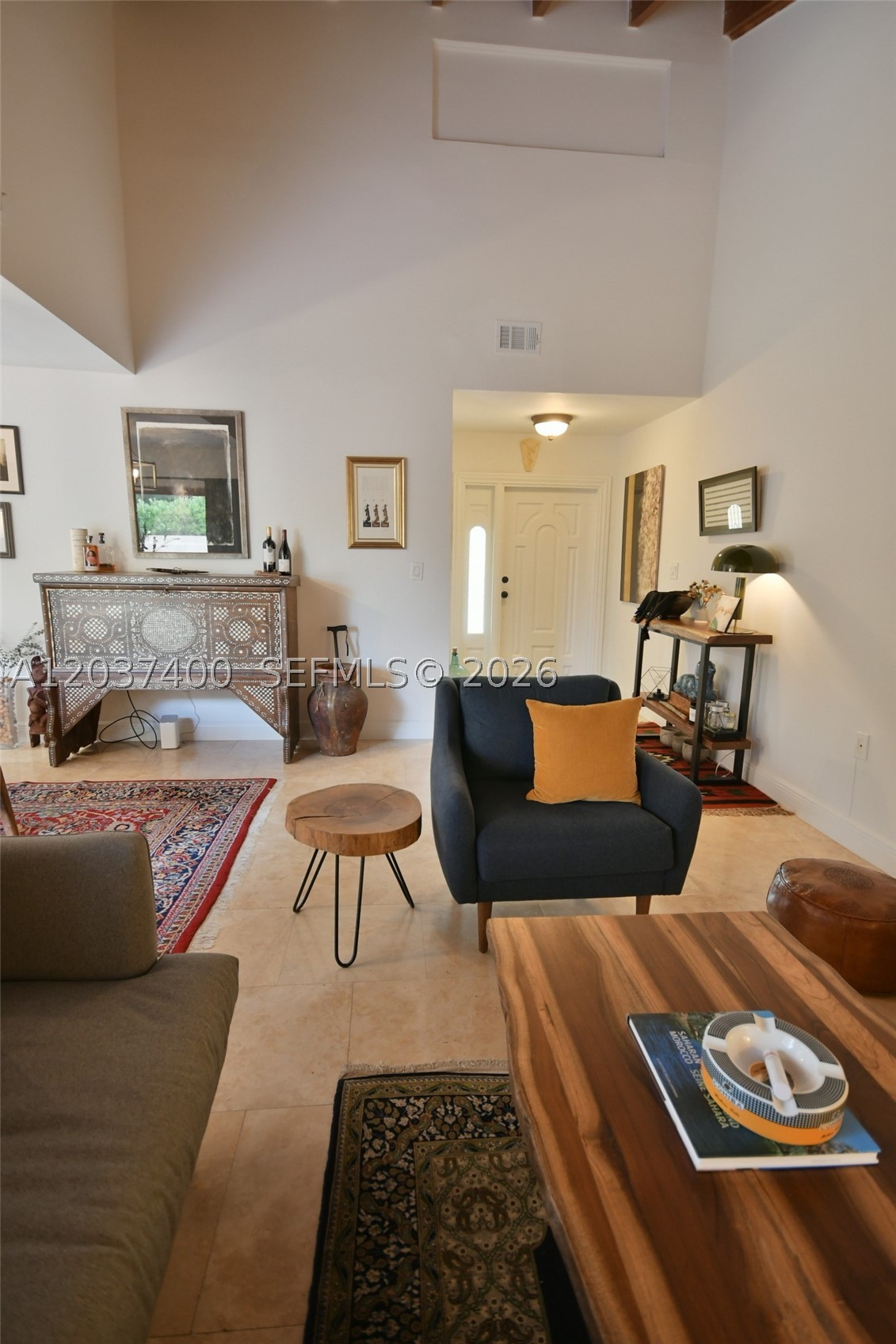 BRIAR LAKE - Residential