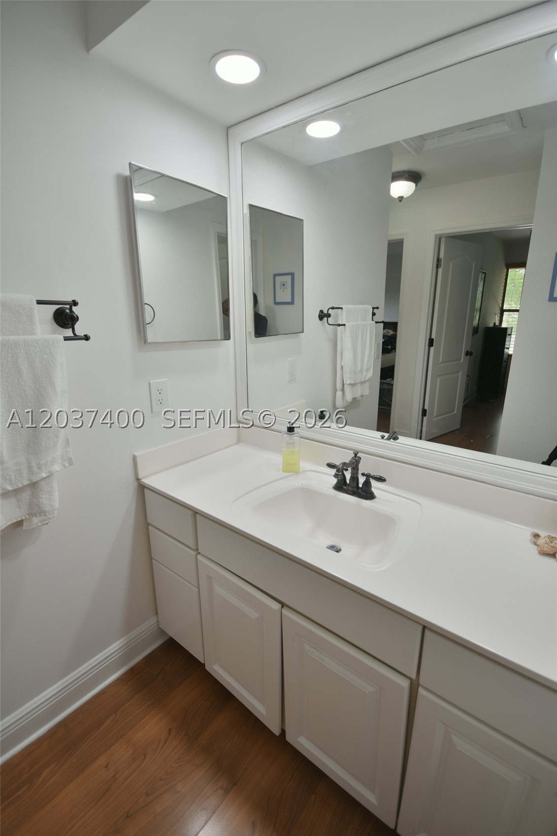 BRIAR LAKE - Residential
