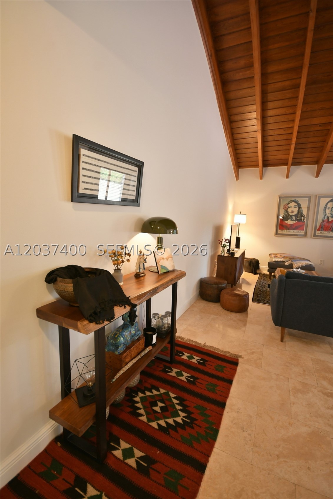 BRIAR LAKE - Residential