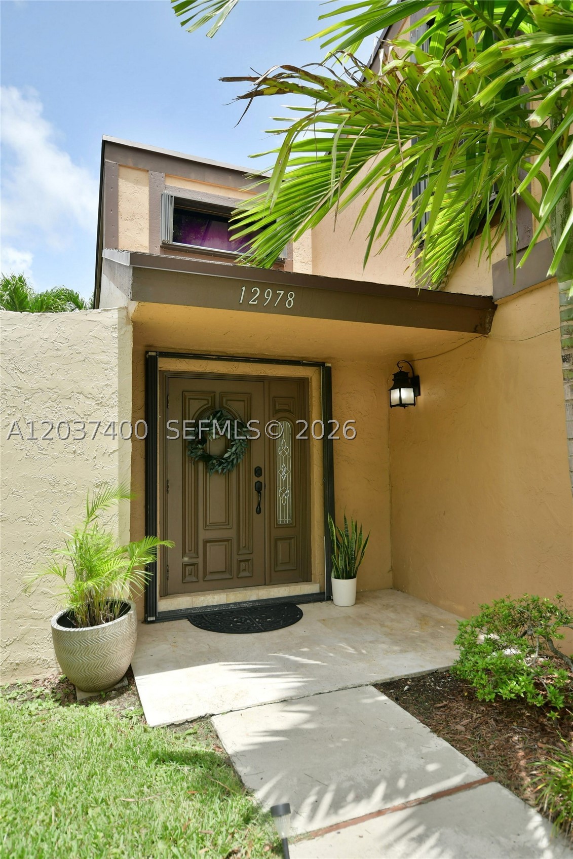 BRIAR LAKE - Residential