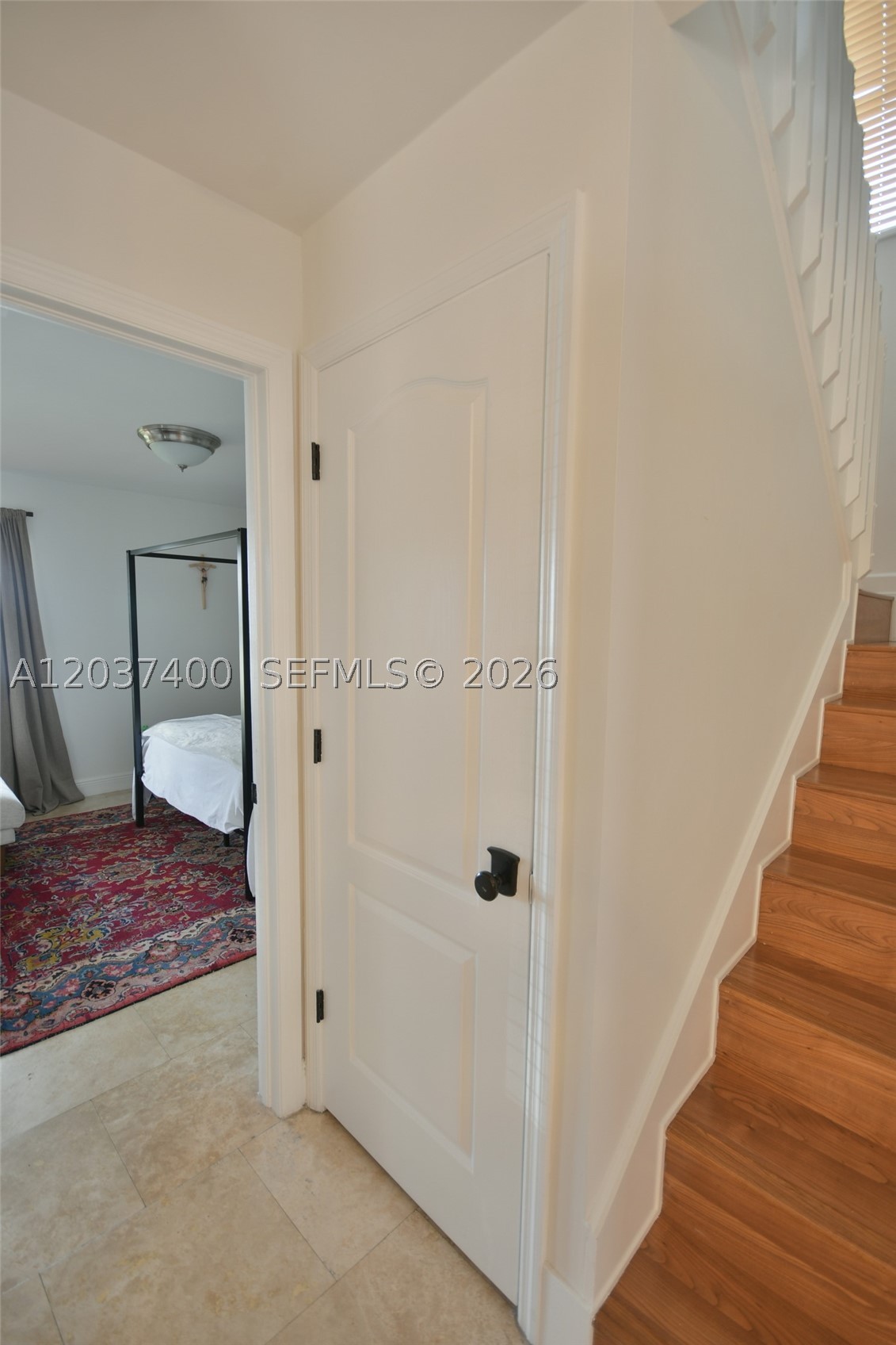 BRIAR LAKE - Residential