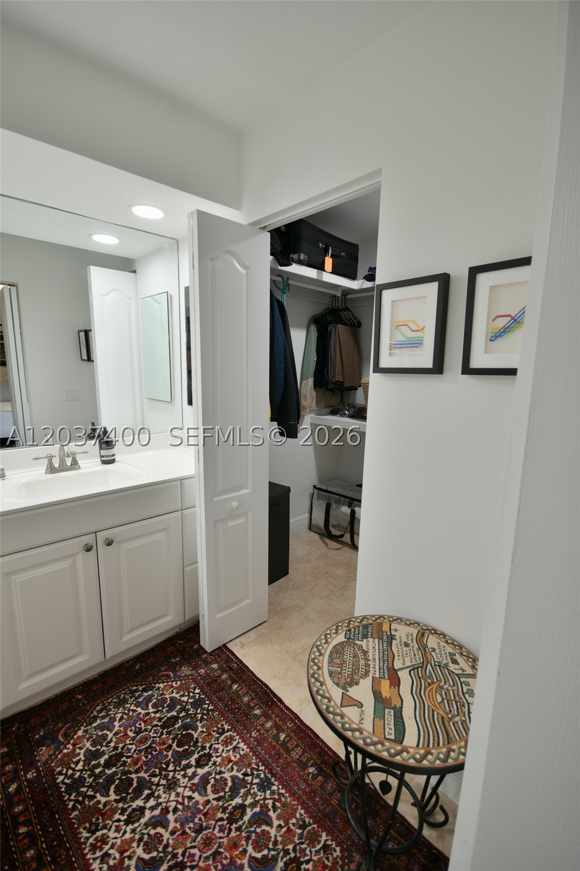 BRIAR LAKE - Residential
