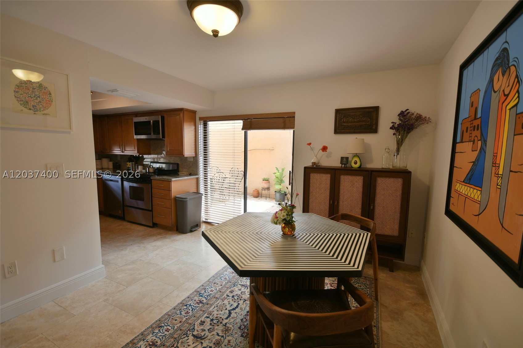 BRIAR LAKE - Residential
