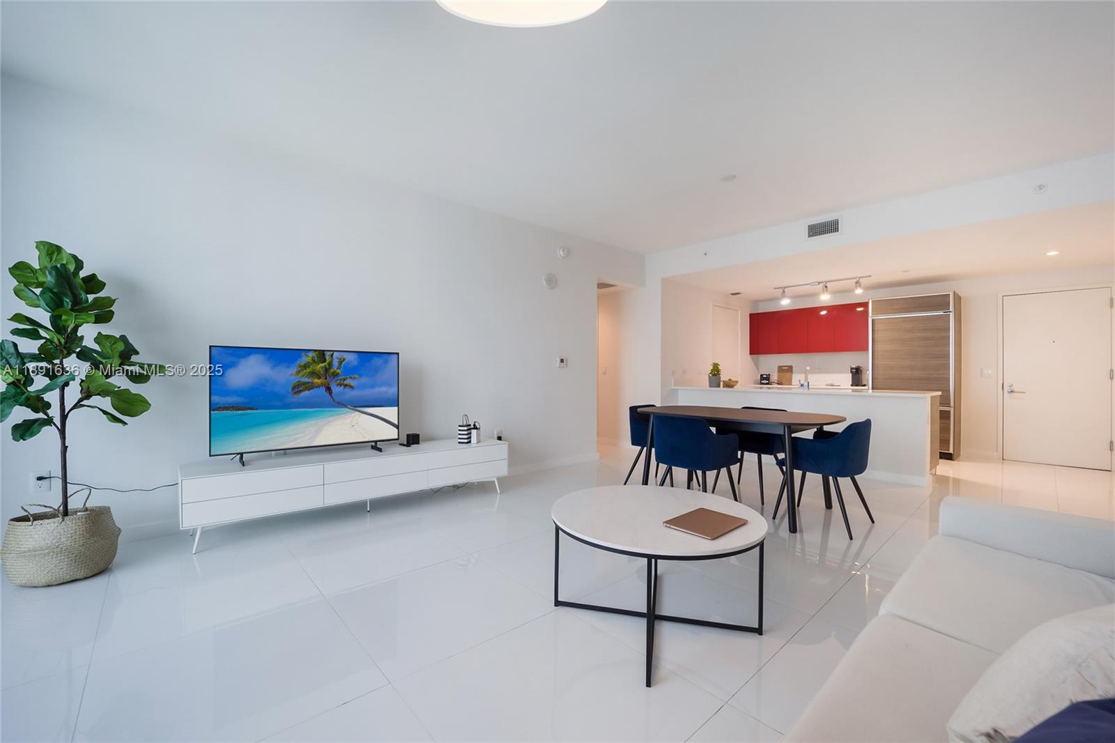 1100 MILLECENTO RESIDENCE - Residential Lease