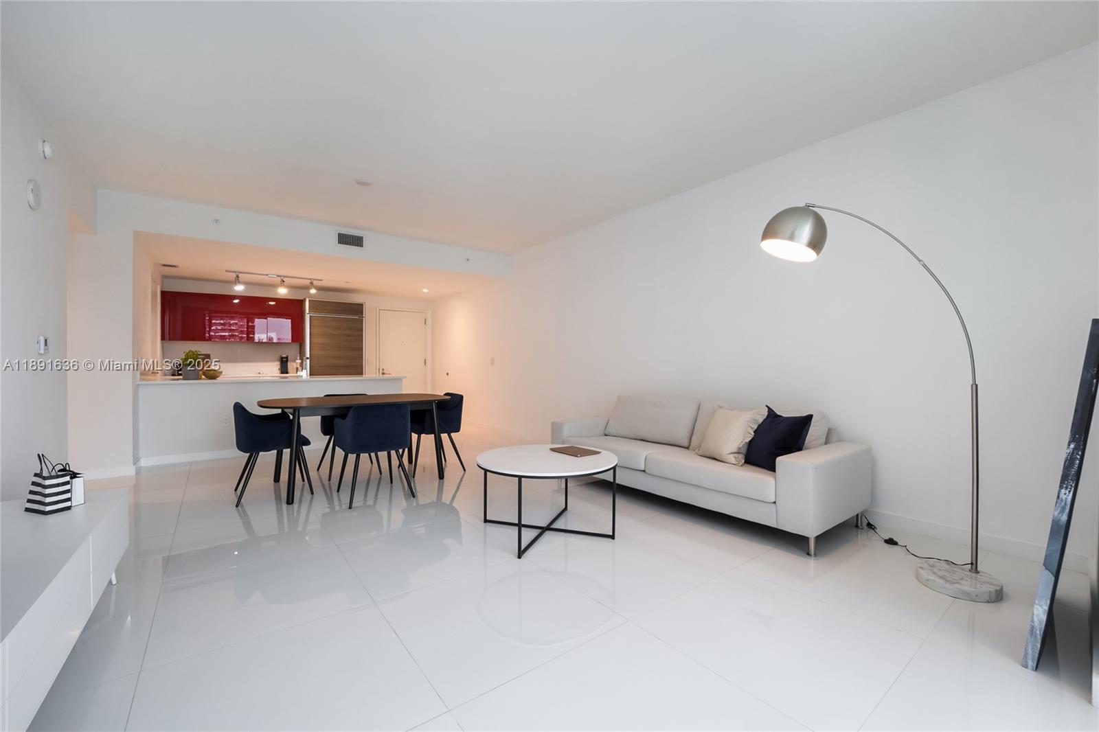 1100 MILLECENTO RESIDENCE - Residential Lease