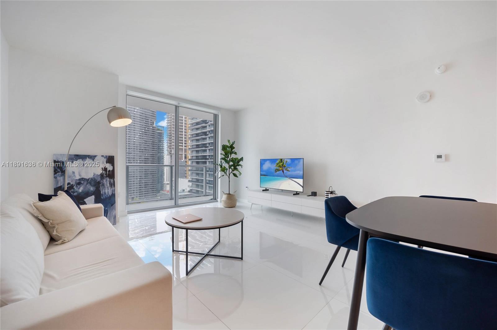 1100 MILLECENTO RESIDENCE - Residential Lease