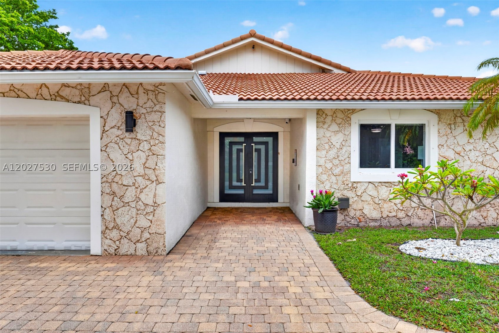 CYPRESS RUN - Residential